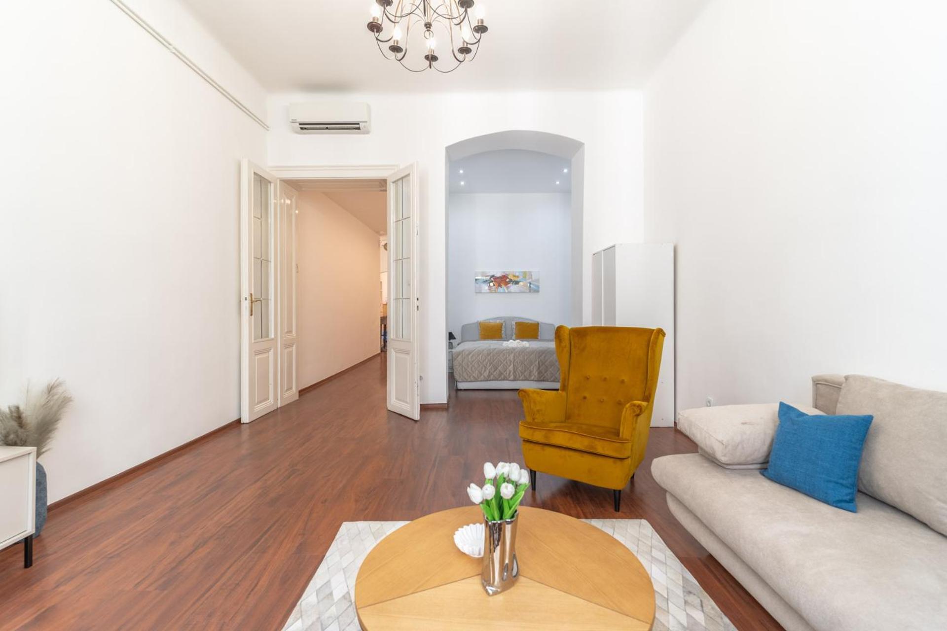 Deluxe And Cozy City Center Suite For 8Ppl Budapešť Exteriér fotografie